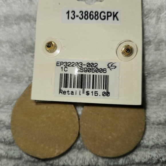 Viola Earrings - Picture 3 of 3